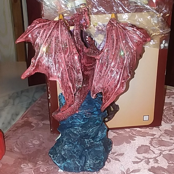 RED DRAGON STATUE - Picture 7 of 8